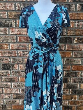 DKNY Helen Black/Blue floral wrap dress size 8